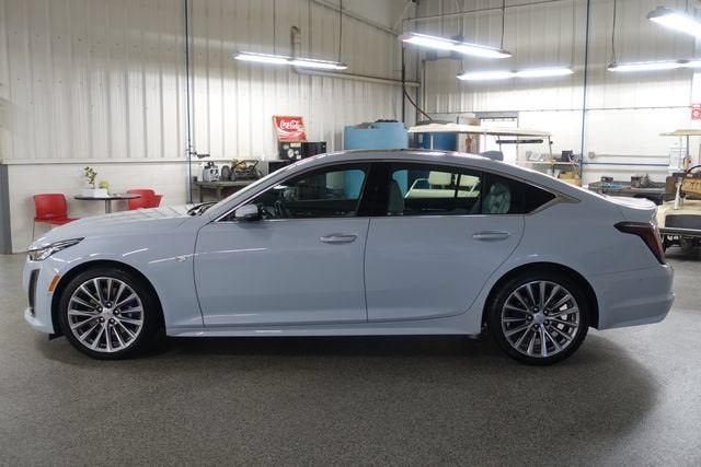 2022 Cadillac CT5 Premium Luxury