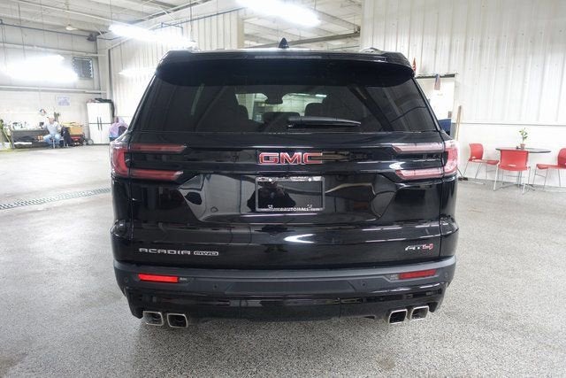 2024 GMC Acadia AT4