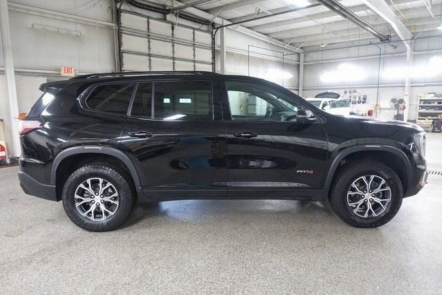 2024 GMC Acadia AT4
