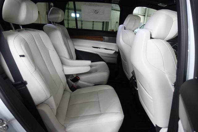 2027 Cadillac VISTIQ Sport