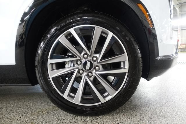 2027 Cadillac VISTIQ Sport