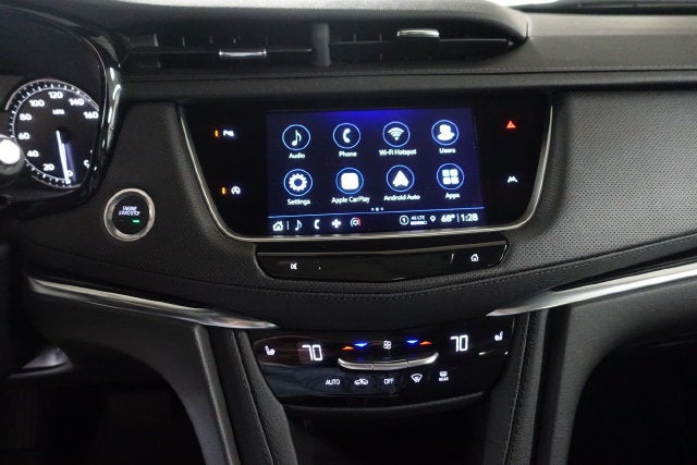 2024 Cadillac XT6 Luxury