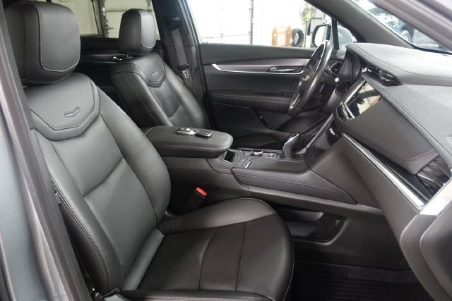 2024 Cadillac XT6 Luxury