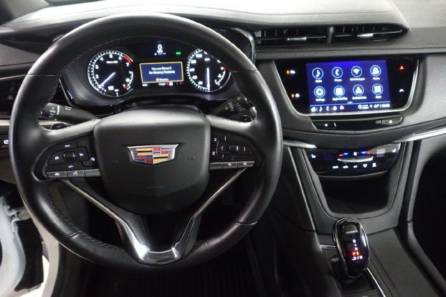 2024 Cadillac XT6 Luxury