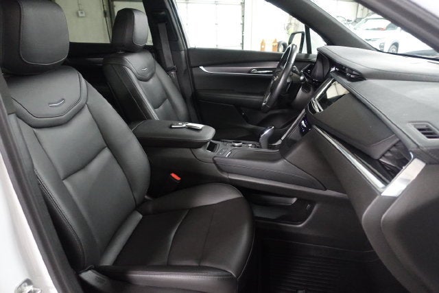 2024 Cadillac XT6 Luxury