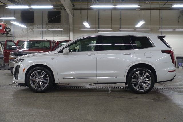 2025 Cadillac XT6 Premium Luxury