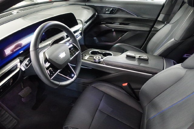 2025 Cadillac LYRIQ Luxury 1