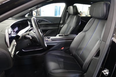 2025 Cadillac LYRIQ Luxury 1