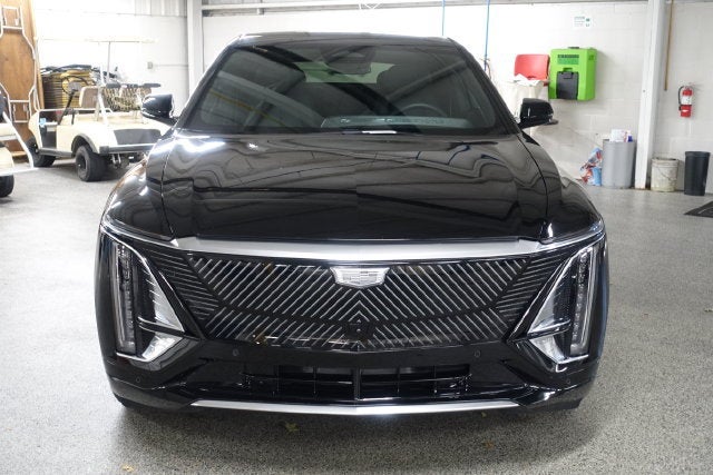 2025 Cadillac LYRIQ Luxury 1