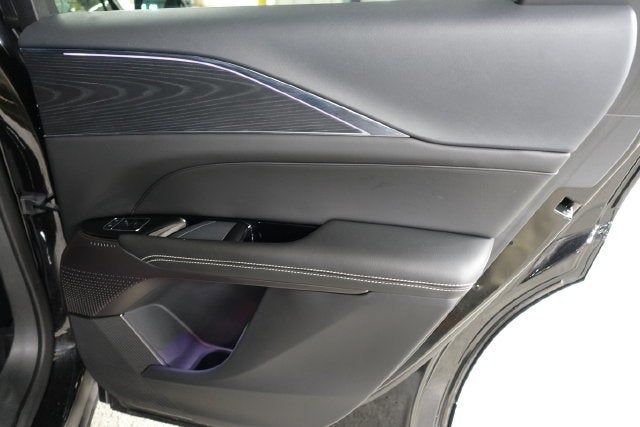 2025 Cadillac LYRIQ Luxury 1