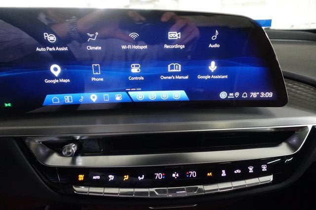 2027 Cadillac LYRIQ Signature Luxury