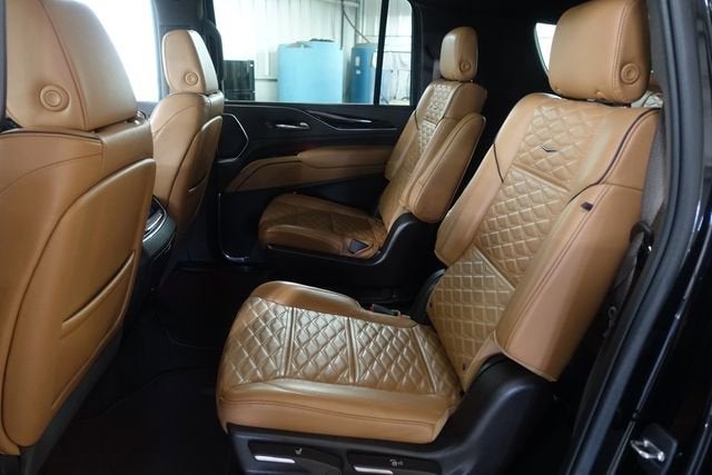 2023 Cadillac Escalade ESV Sport