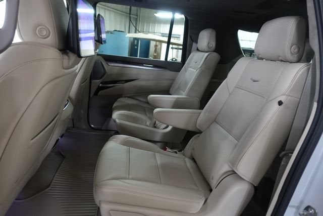 2026 Cadillac Escalade ESV Platinum Luxury