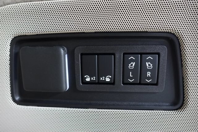 2026 Cadillac Escalade ESV Platinum Luxury