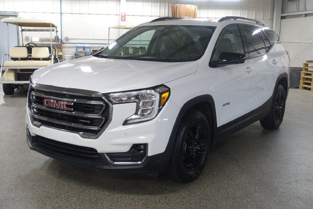 2024 GMC Terrain AT4