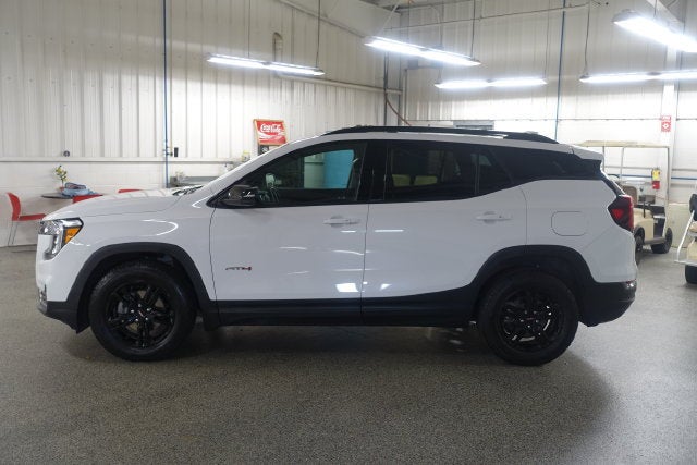 2024 GMC Terrain AT4