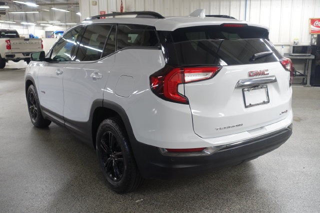 2024 GMC Terrain AT4