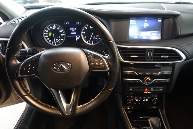 2019 INFINITI QX30 LUXE