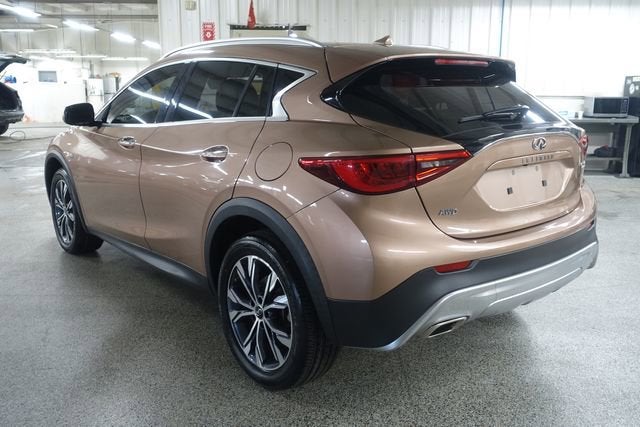 2019 INFINITI QX30 LUXE